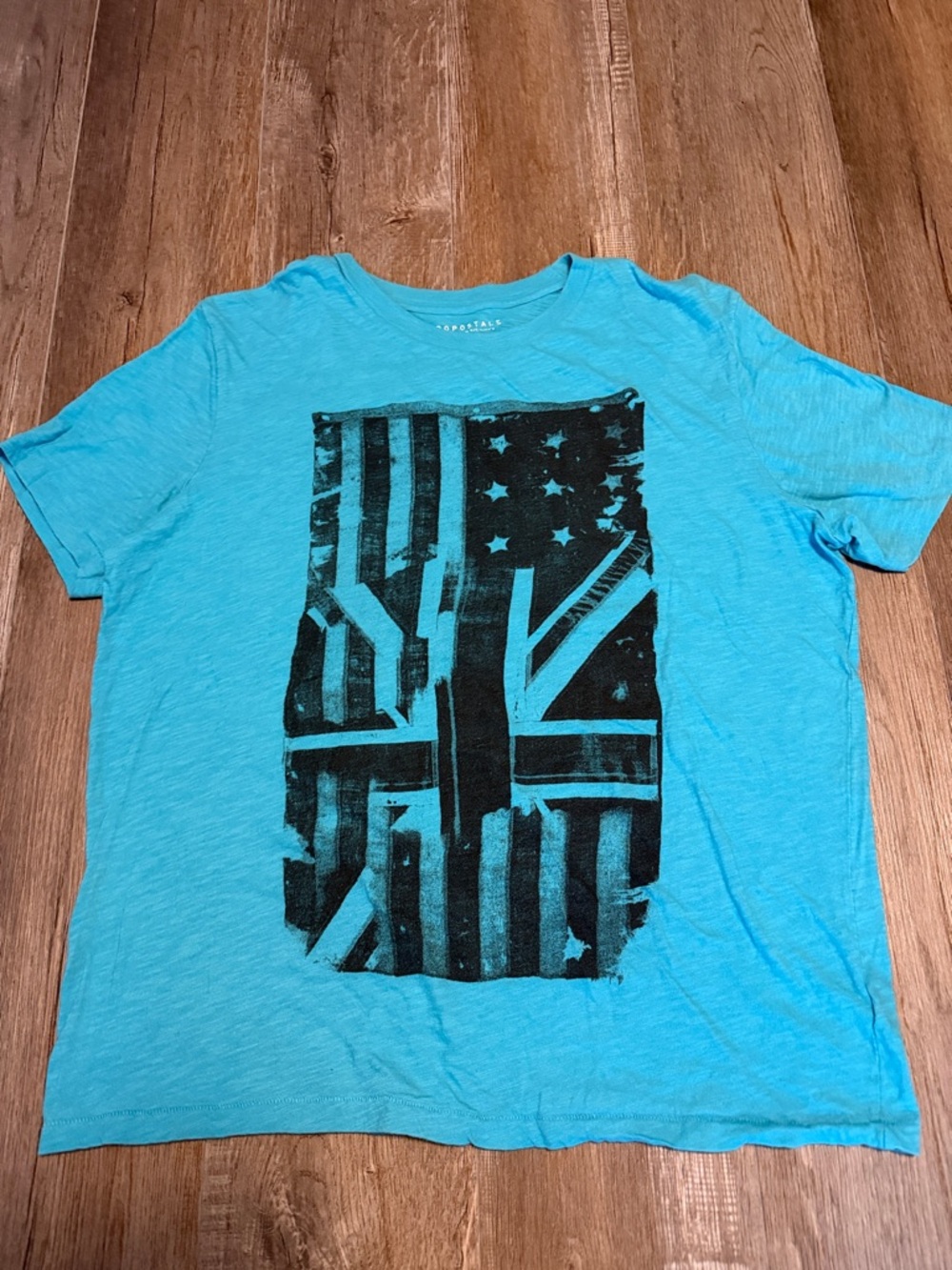 Aeropostale Turquoise Short Sleeve Graphic Tee with Black Flag Print